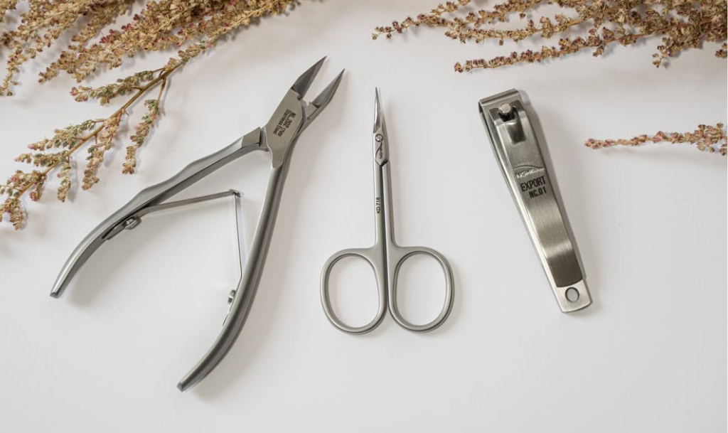 Nghia cangle, makazice i grickalica za nokte